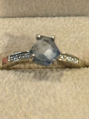 Chinchar Maloney Montana Blue Sapphire Ring in White Gold with Accent Diamonds